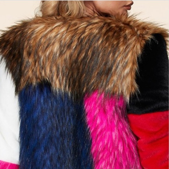 BLUSH! - Picture 8 of 12